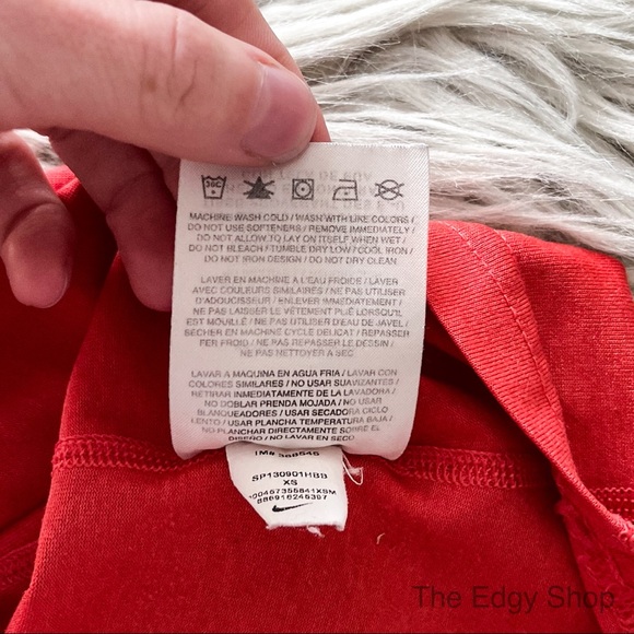 Nike | Dri Fit Regular Fit V-Neck T-Shirt - Picture 6 of 6